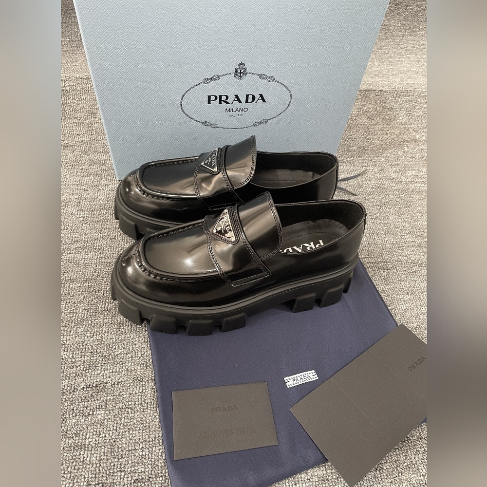 Prada Monolith leather Loafers Black
